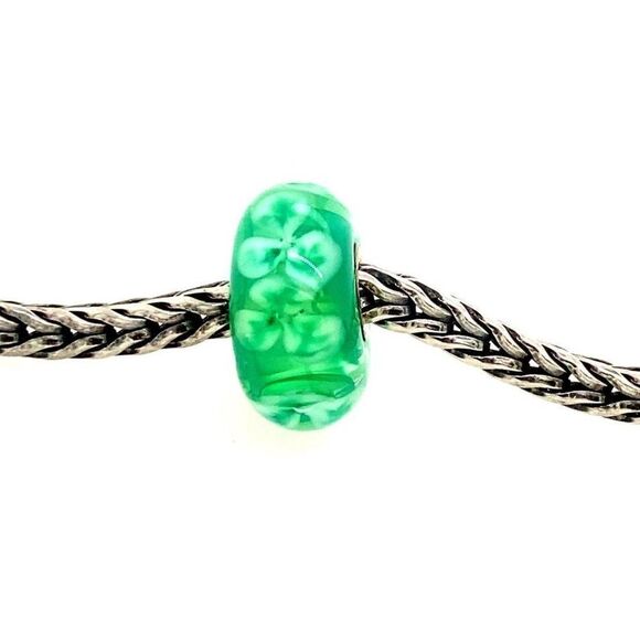 Trollbeads Green Flower Bead - Picture 2 of 3